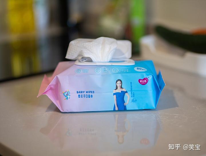 瑞银Q2减持美股科技股,聚焦纳斯达克100指数回调